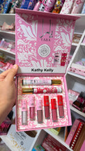 Cargar imagen en el visor de la galería, Set Yara Perfume &amp; Lip Gloss 💖✨
